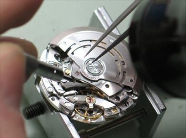 Remplacement des mouvements de montres sans date